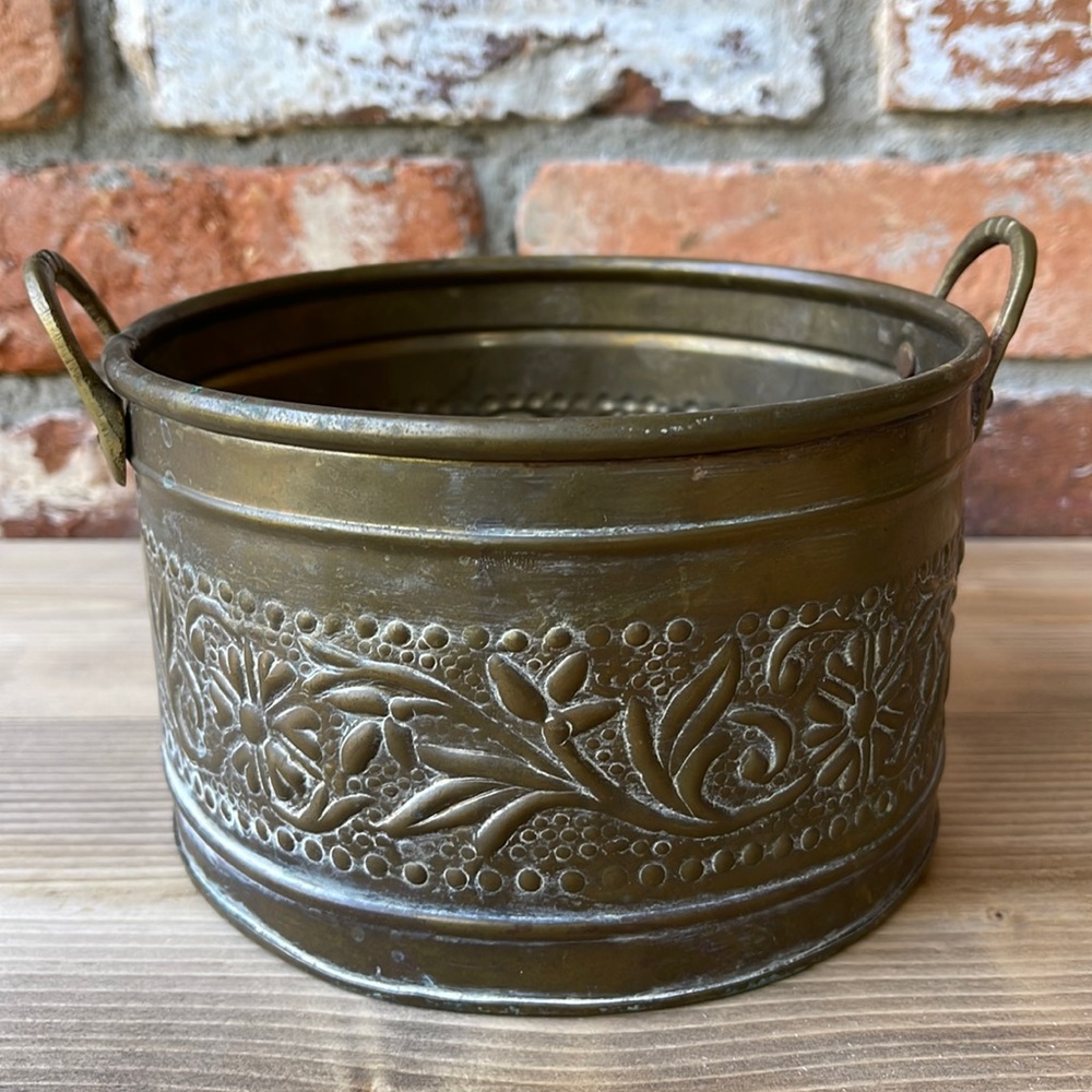 VINTAGE EMBOSSED BRASS PLANTER WITH HANDLES
